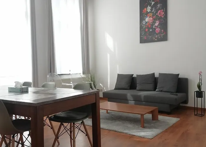Claude\'S Apartment - European Quarter