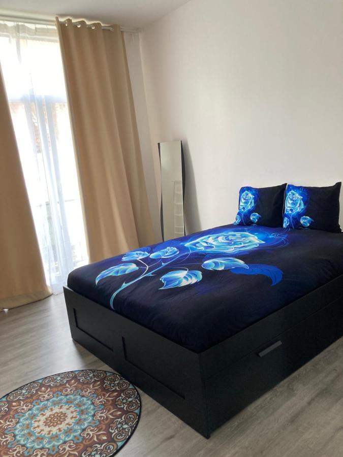 Dreamland Eu, Appartement *