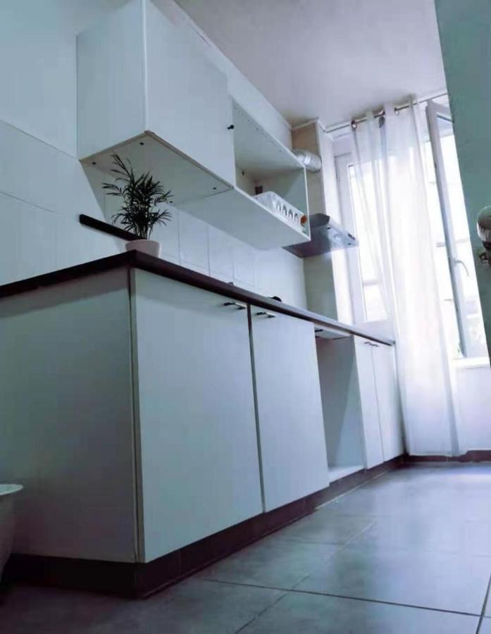 A Private With Share The Bathroom *