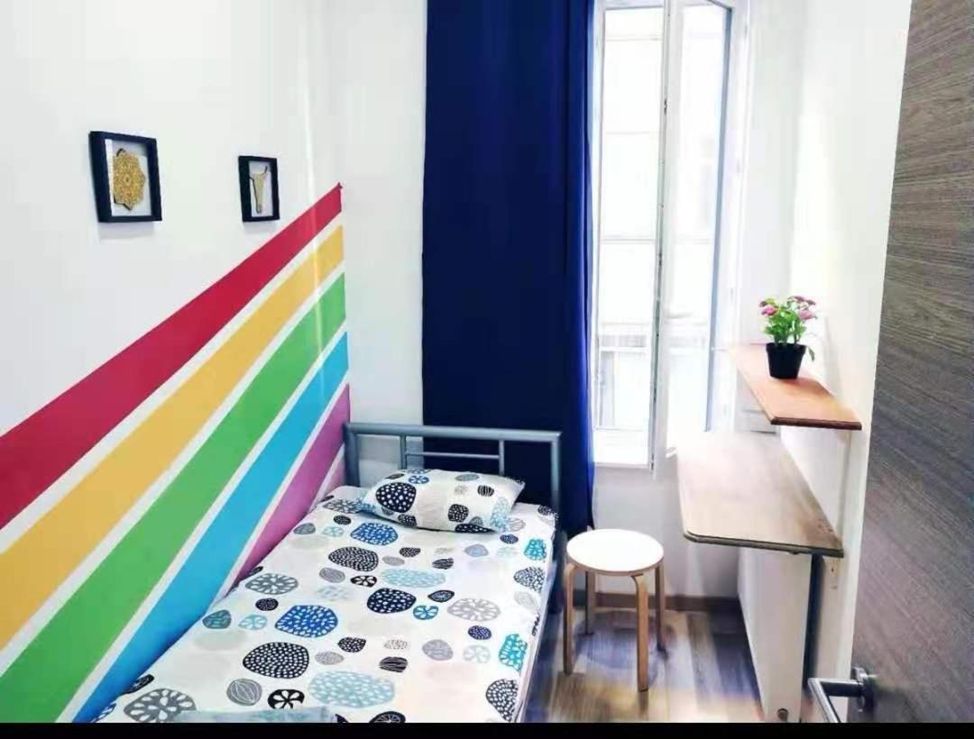 Homestay A Private With Share The Bathroom