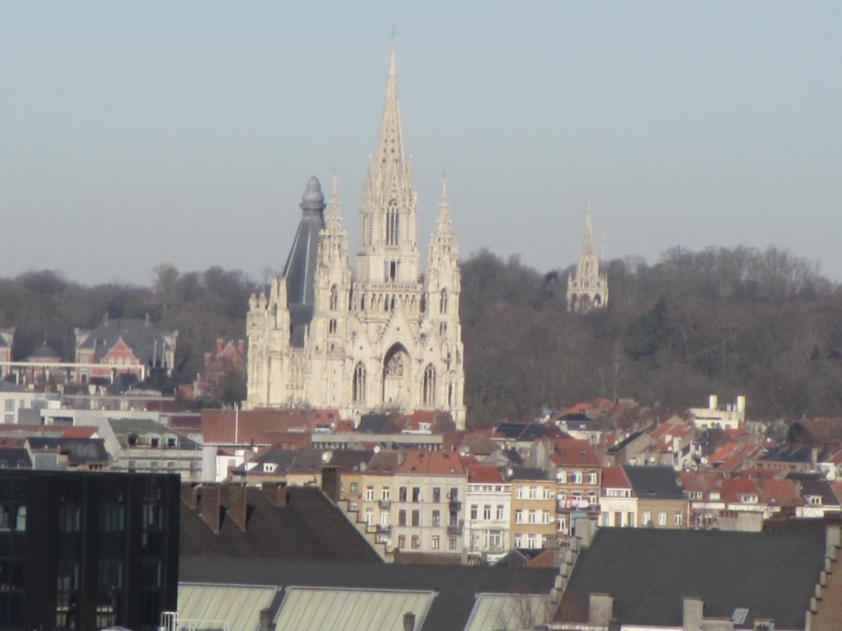 - - - - - Au Sixieme Ciel - - - - - Appartement *