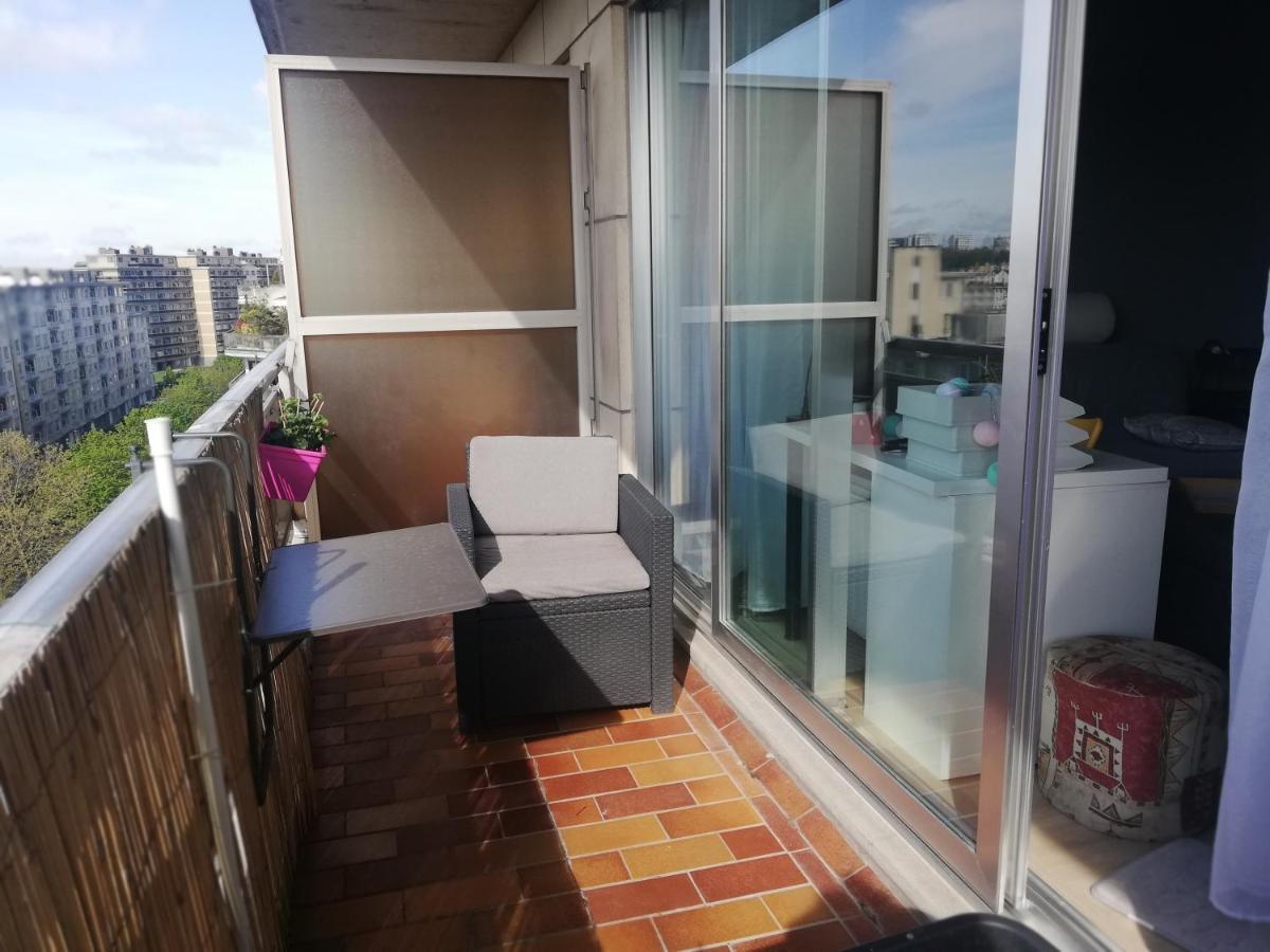 Studio Equipe, Salle De Bain Privee, Proche Centre Ville Privatunterkunft Brüssel