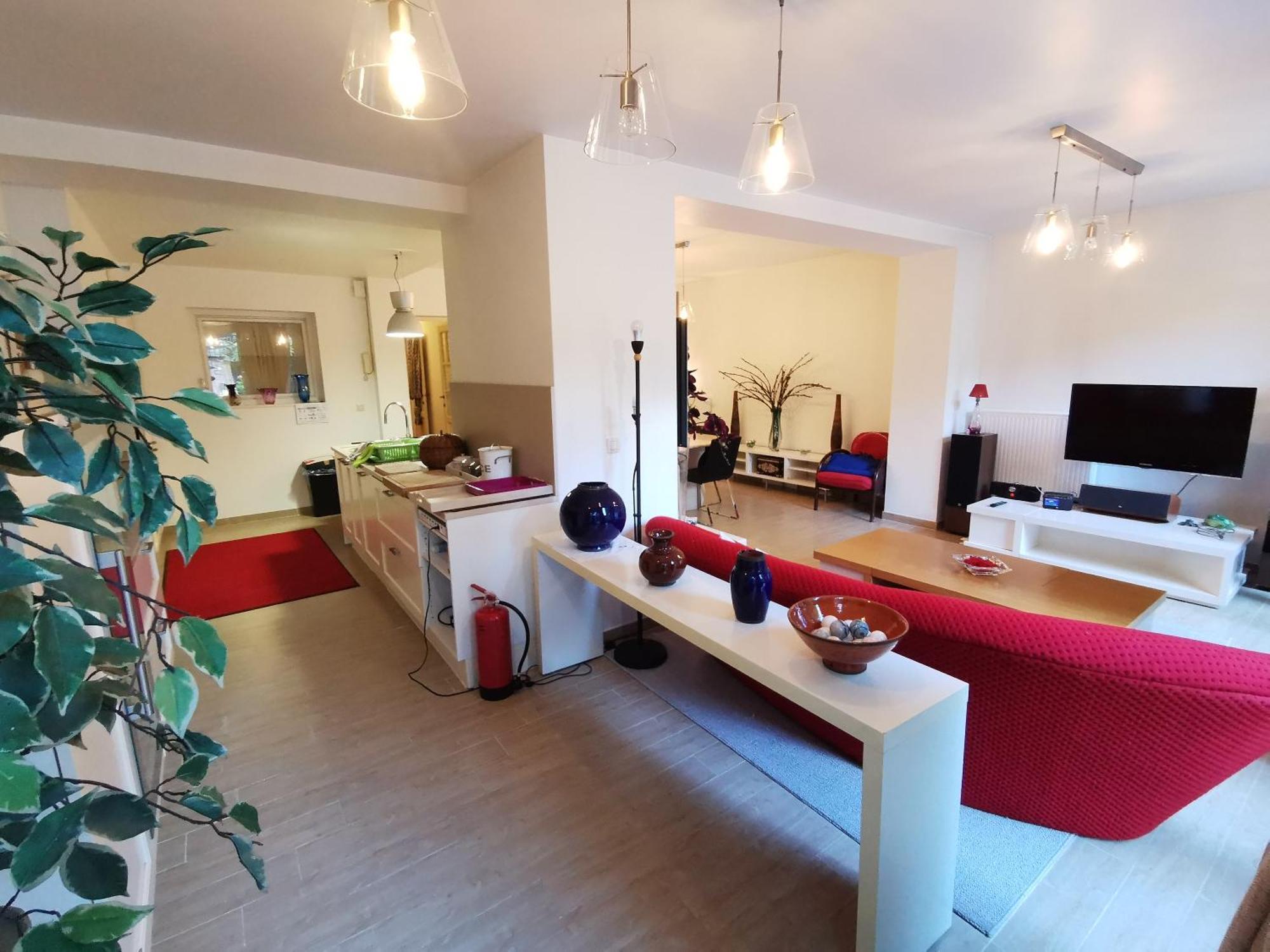 Le Divan Rouge Apartement, Next Atomium & Expo *