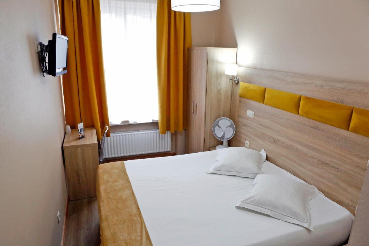 Hotel De France 3*