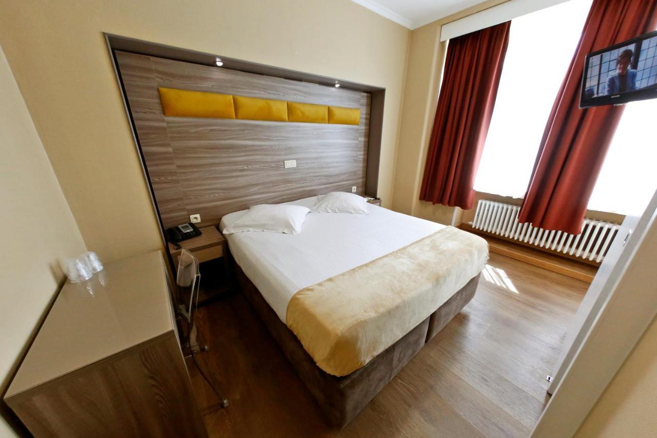 Hotel De France 3*