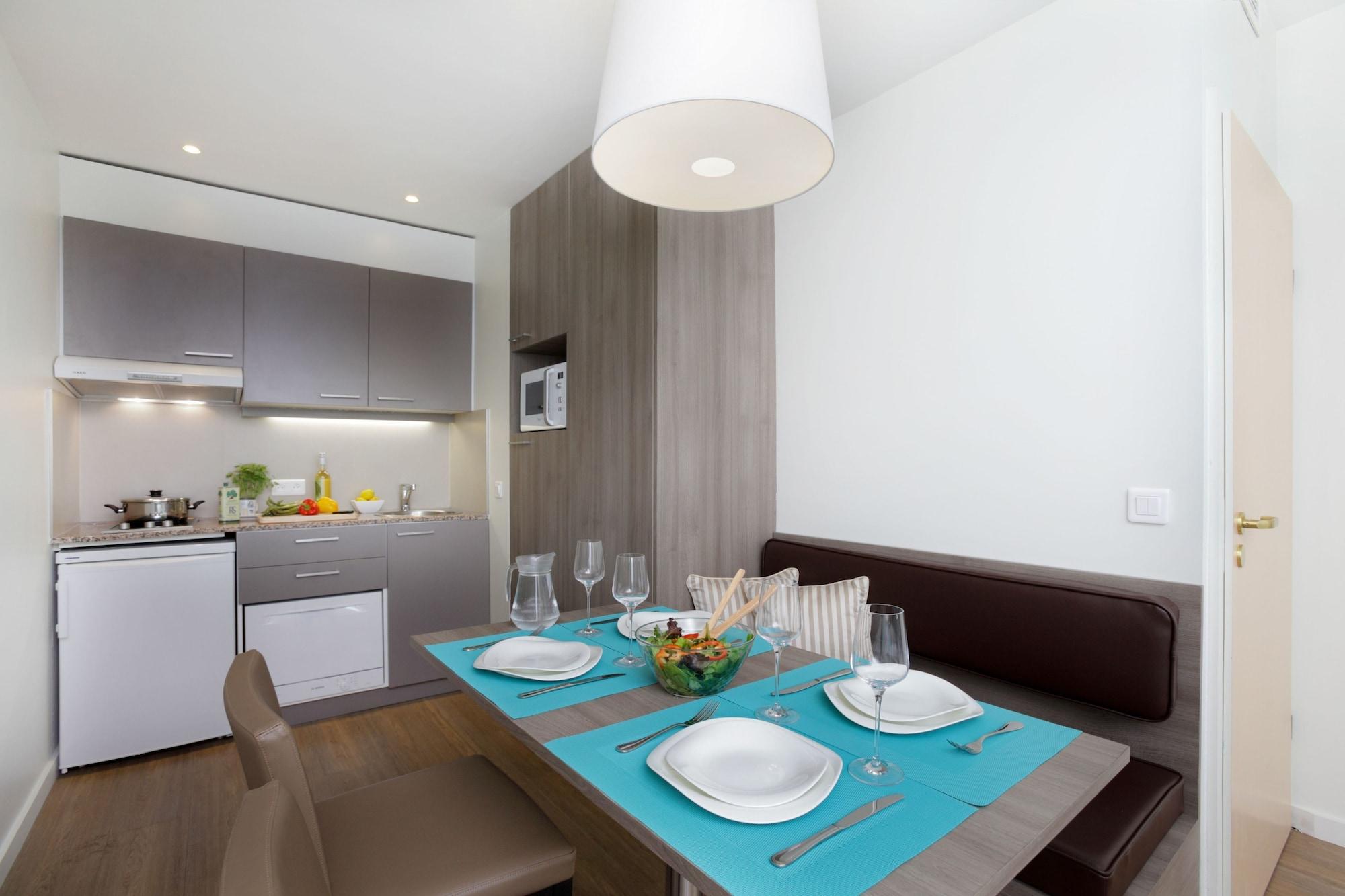 Citadines Toison D’or Aparthotel 3*