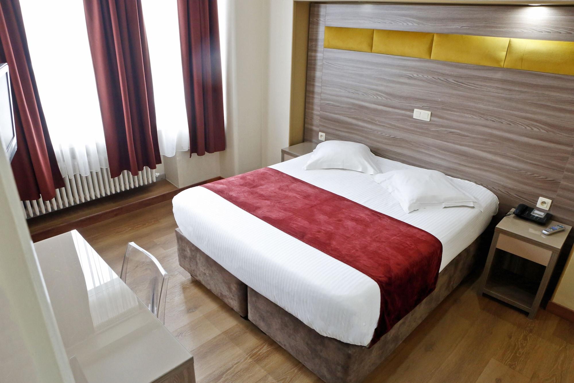 Hotel De France 3*