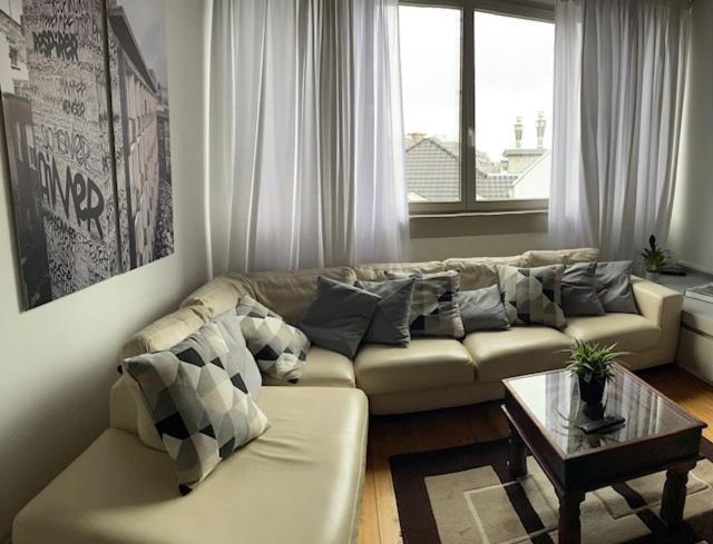 Duplex Dernier étage Avec Terasse à Deux Pas De La Grand Place Appartement *