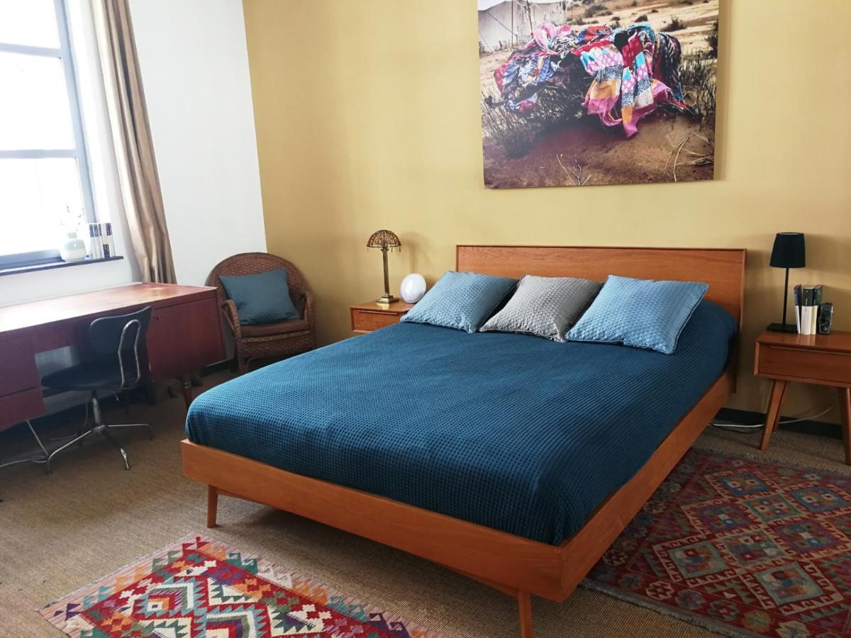 Bright Loft Close To Downtown