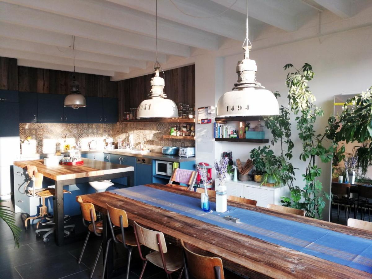 Bright Loft Close To Downtown *