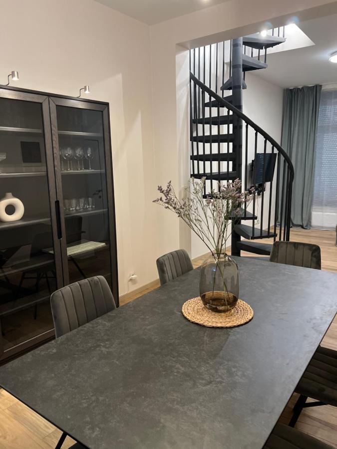 Exclusive Two-level With Private Terrace On The Canal Appartamento