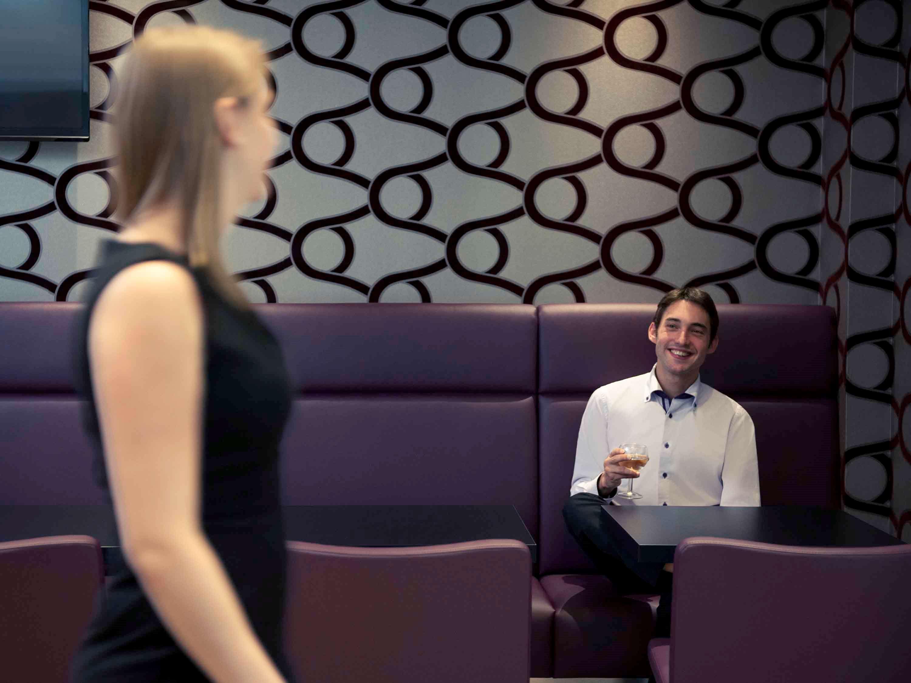 Hotel Mercure Centre Midi 4*