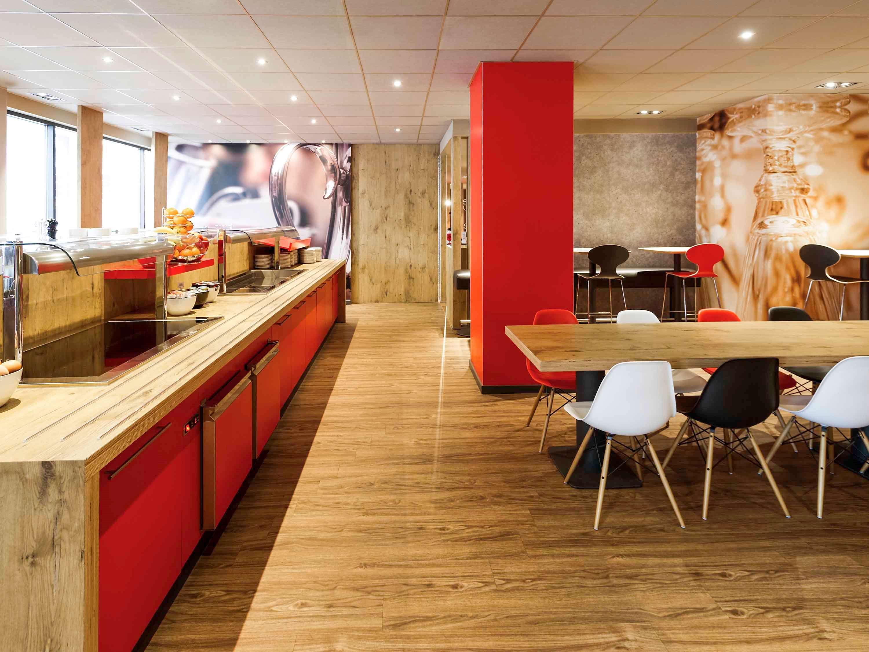 Hotel Ibis City Centre 3*