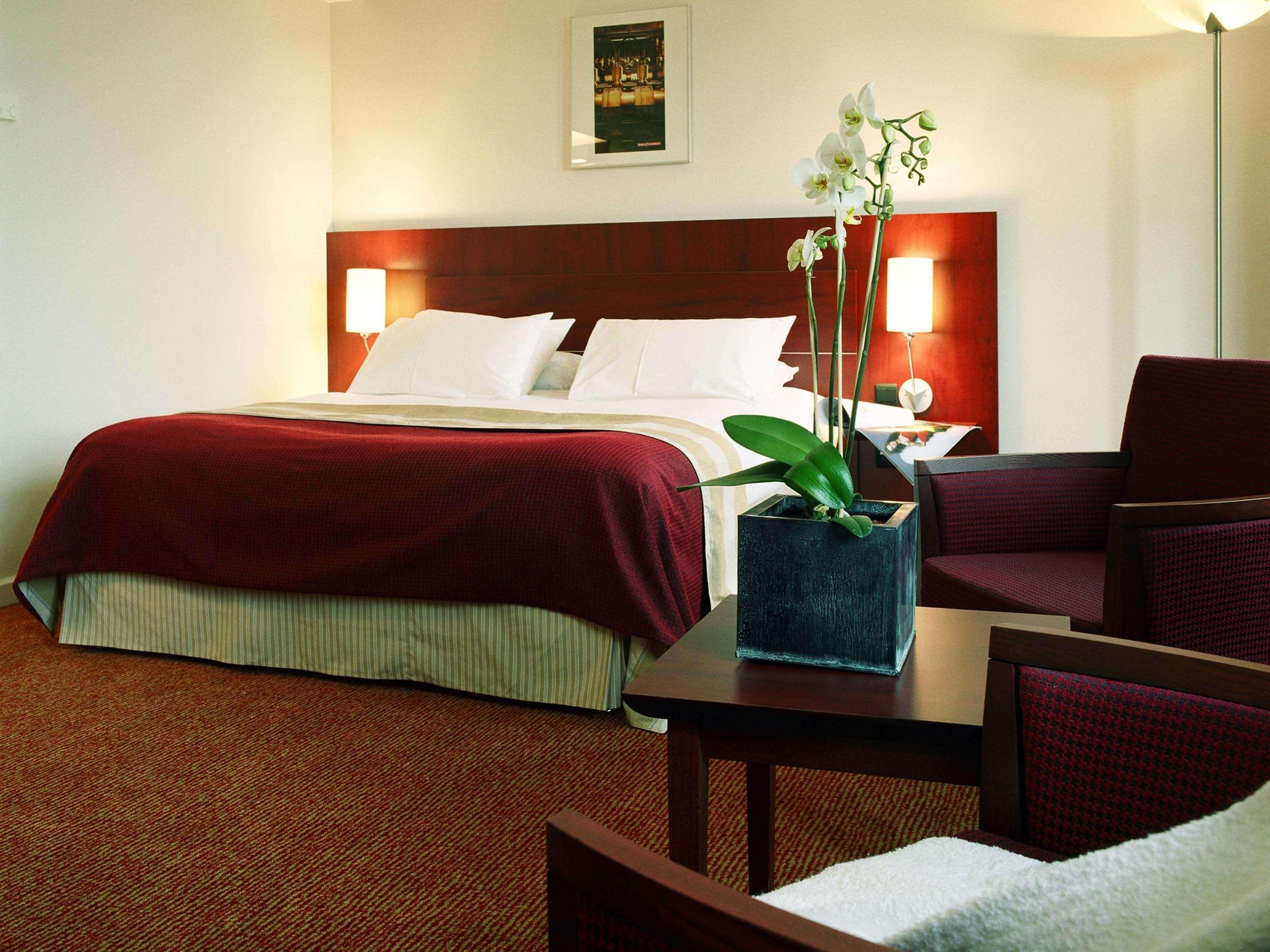 Mercure Airport Hotel