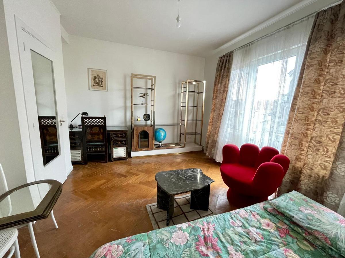 Superbe Duplex Avec Jacuzzi * Bruxelles