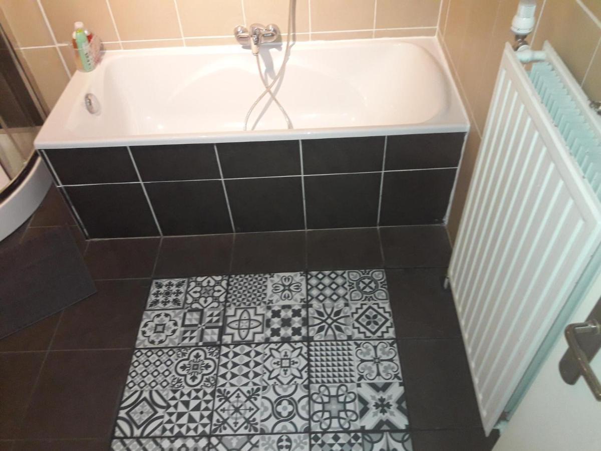 Spacious Duplex In Historical Center *