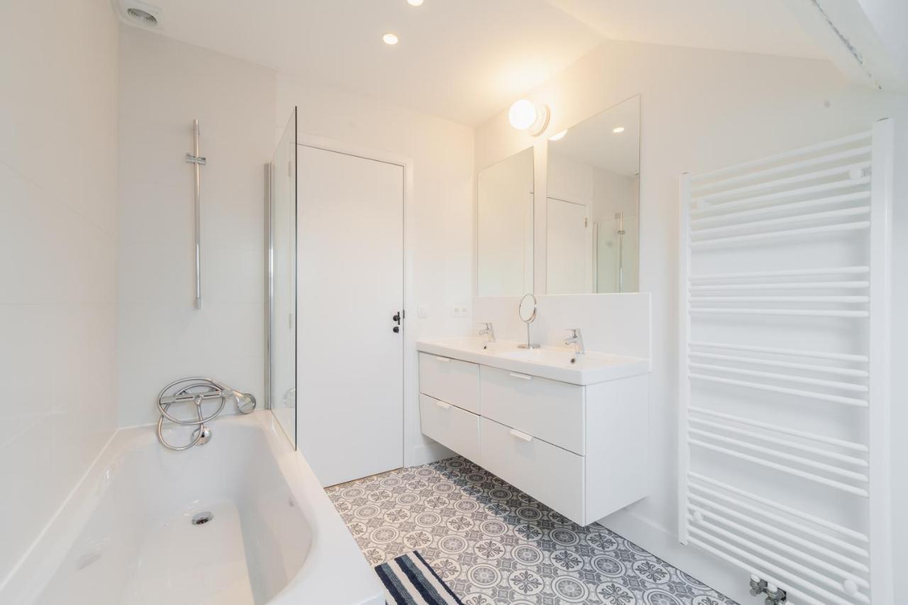 One Bedroom Self Check In In Center Of Trendy St Gilles Appartamento