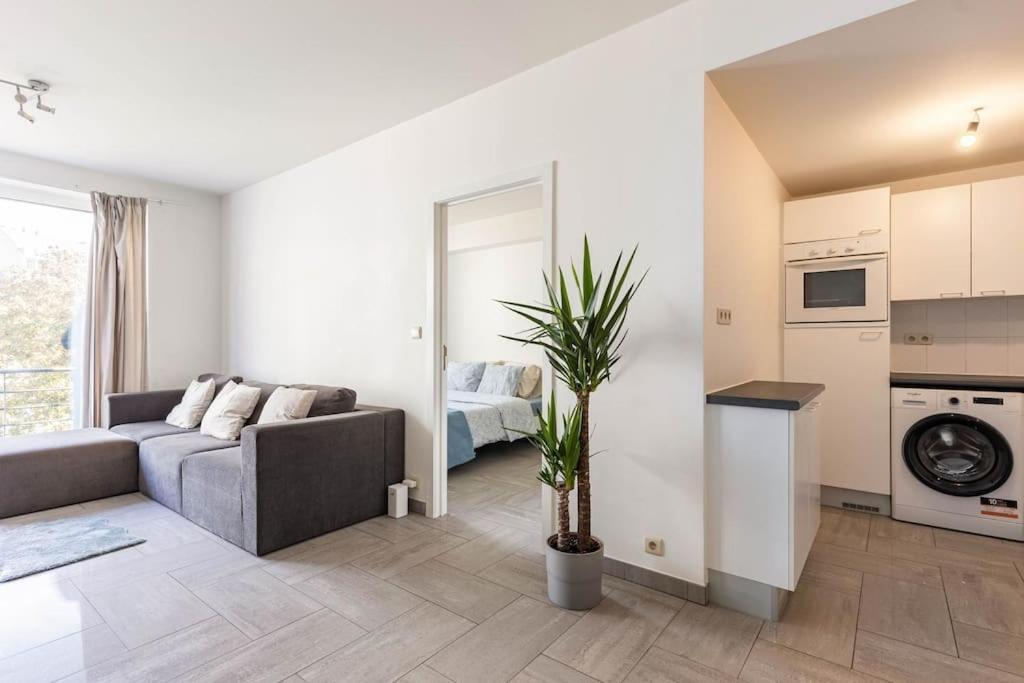 Beautiful 1br/1bar In E.u. District