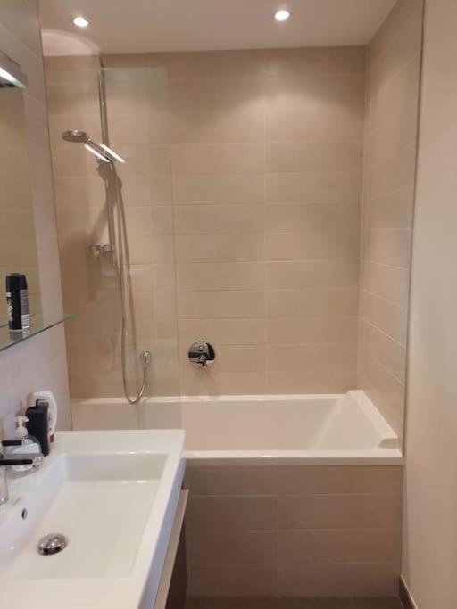 Lejlighed Beautiful 2br/2bar Apartement In European District *