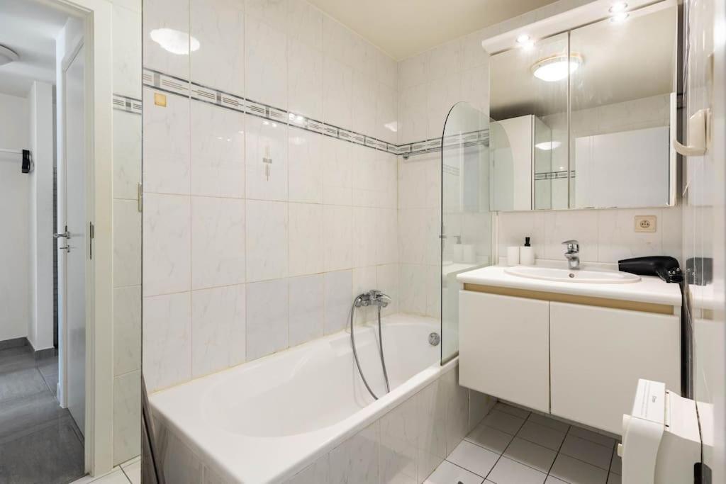 Apartment Beautiful 1br/1bar In E.u. District Brüssel