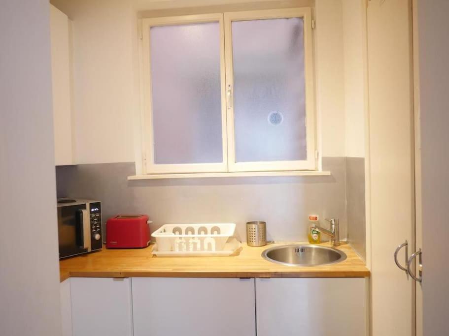 Lejlighed Ixelles: Superbe Appartement, Idealement Situe *
