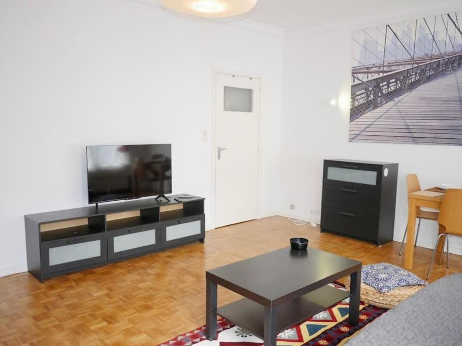 Lejlighed Ixelles: Superbe Appartement, Idealement Situe *