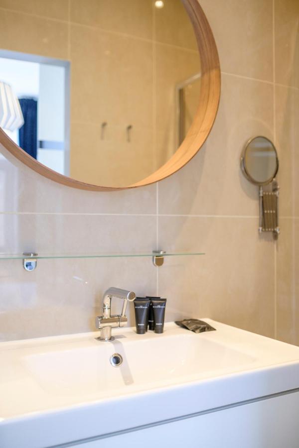 1 Avec Balcon Proximite Cinquantenaire Appartement *
