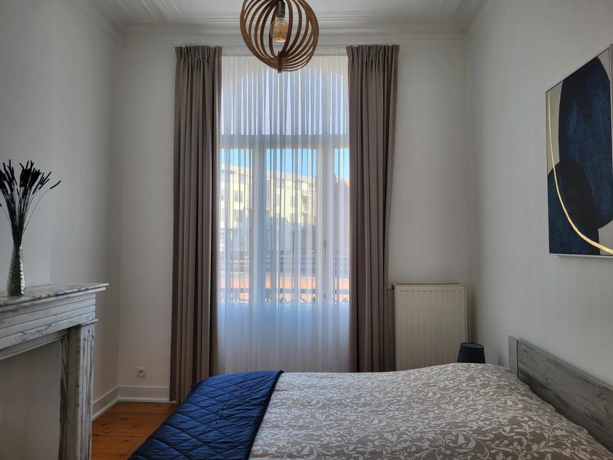 Bed & Blockchain Private With Shared Bathroom Brussels