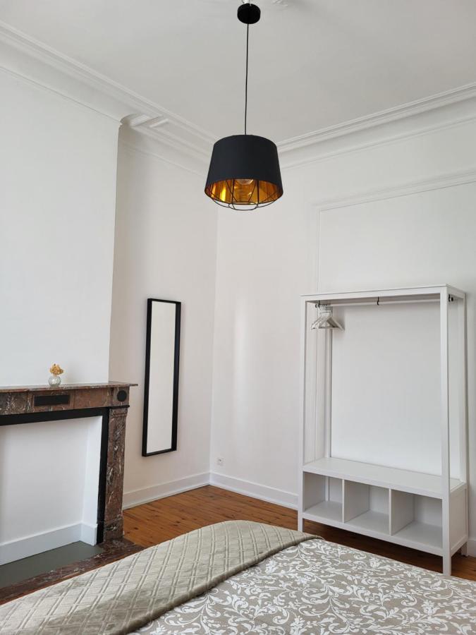Guest house Bed & Blockchain Private With Shared Bathroom Brussels