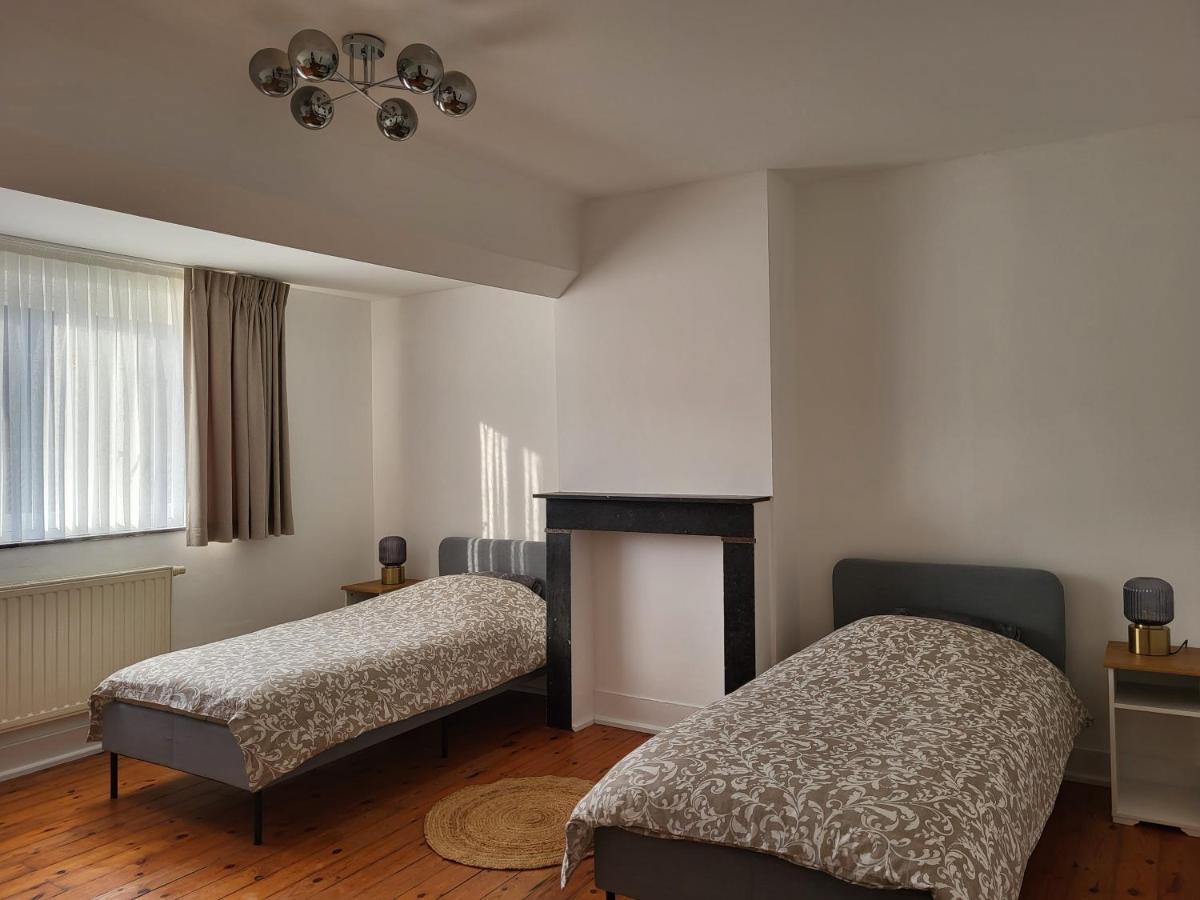 Guest house Bed & Blockchain Private With Shared Bathroom