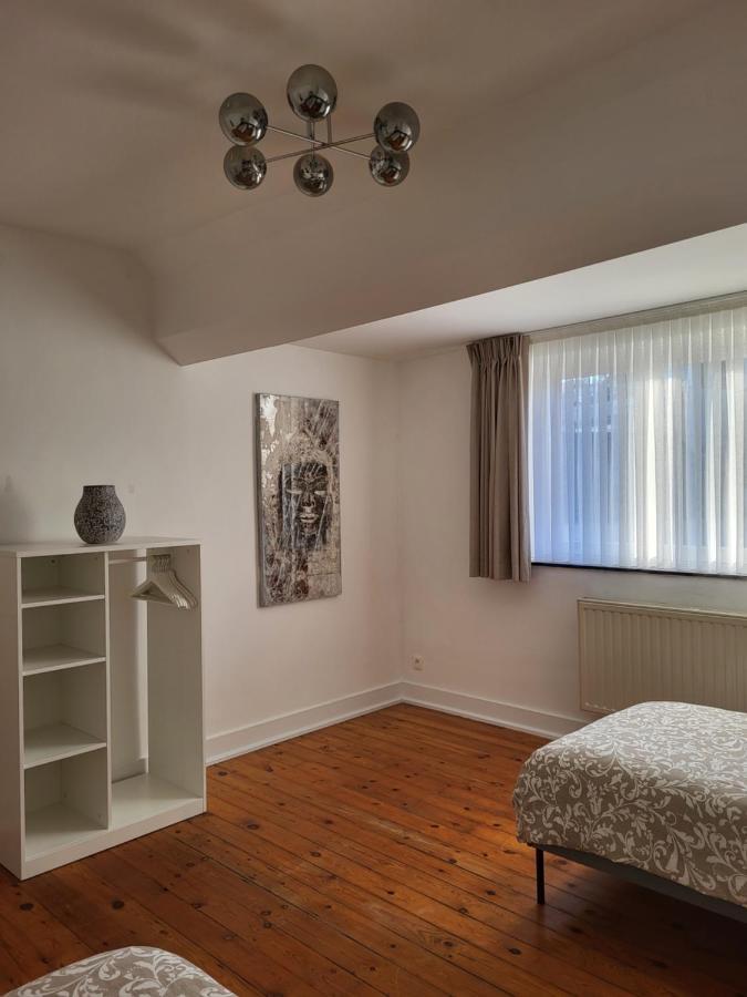 Bed & Blockchain Private With Shared Bathroom * Brussels