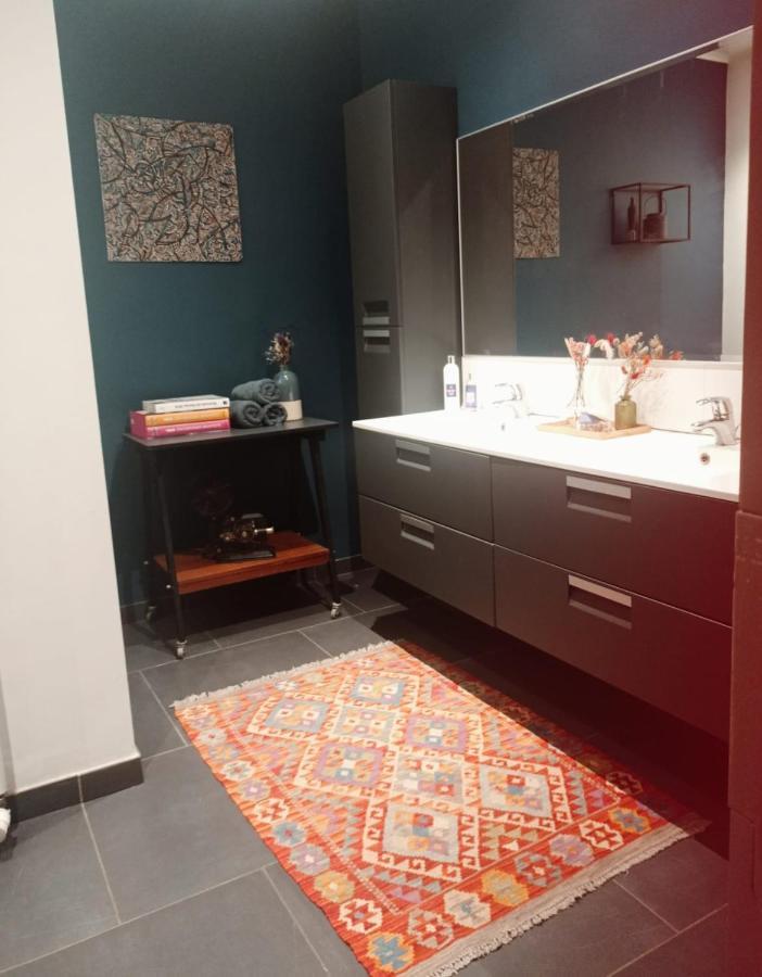Bright Loft Close To Downtown Brussel