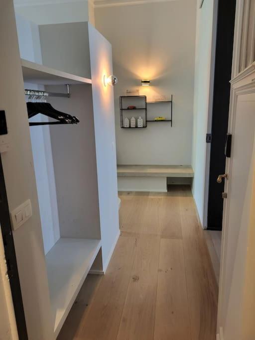 Comfortable Flat Close To Flagey Appartamento