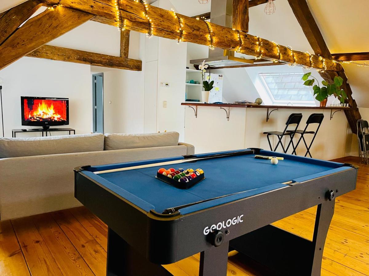 Down Town Spacious Loft With Private Parking * Brussel