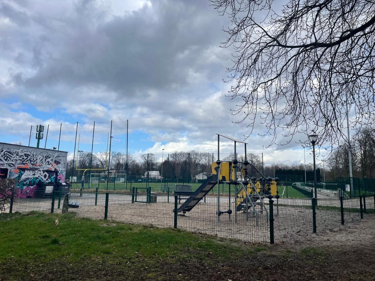 Super Calme Et Spacieux Dans * Bruxelles