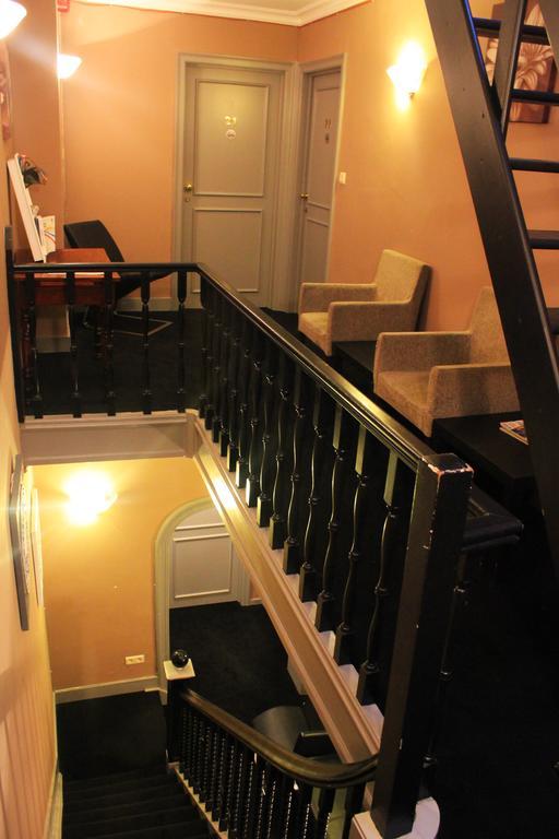 Story' 2* Bruxelles