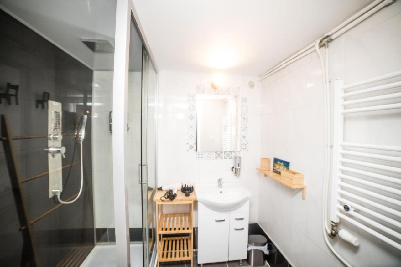 Appartement Centre Hidden Gem! For Up To 3 People