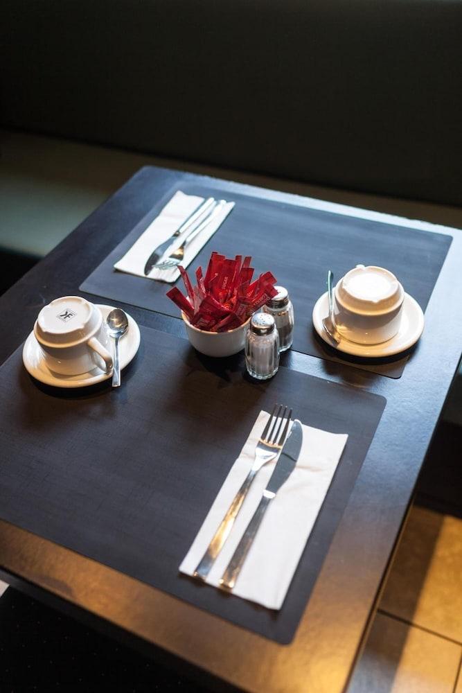 Royale Hotel 3*