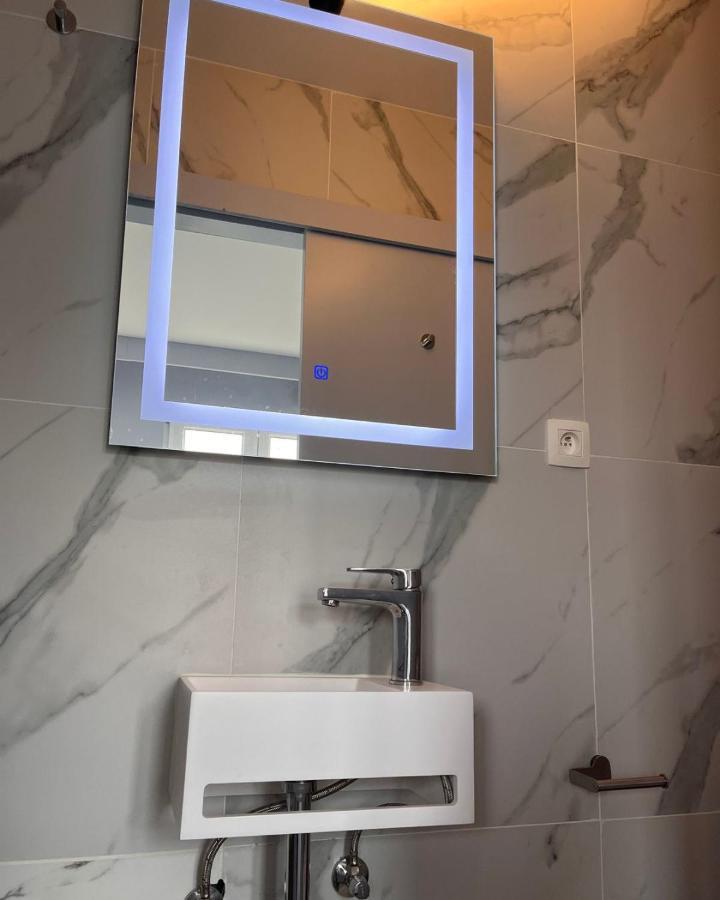 Hotel La Piece *