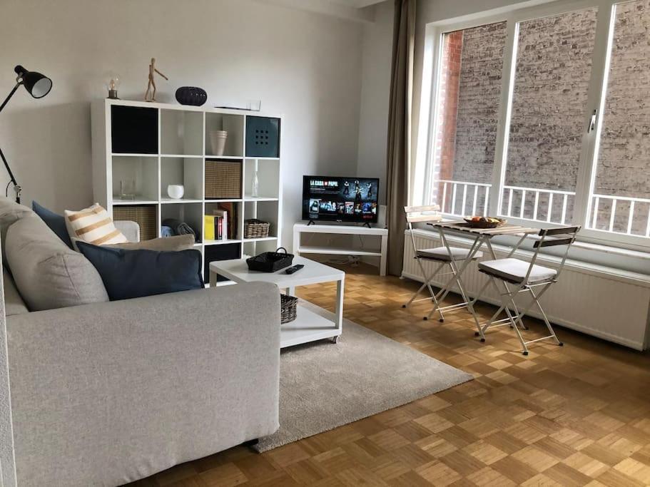 Superbe Studio Lumineux Au Coeur De Quartier Europeen *