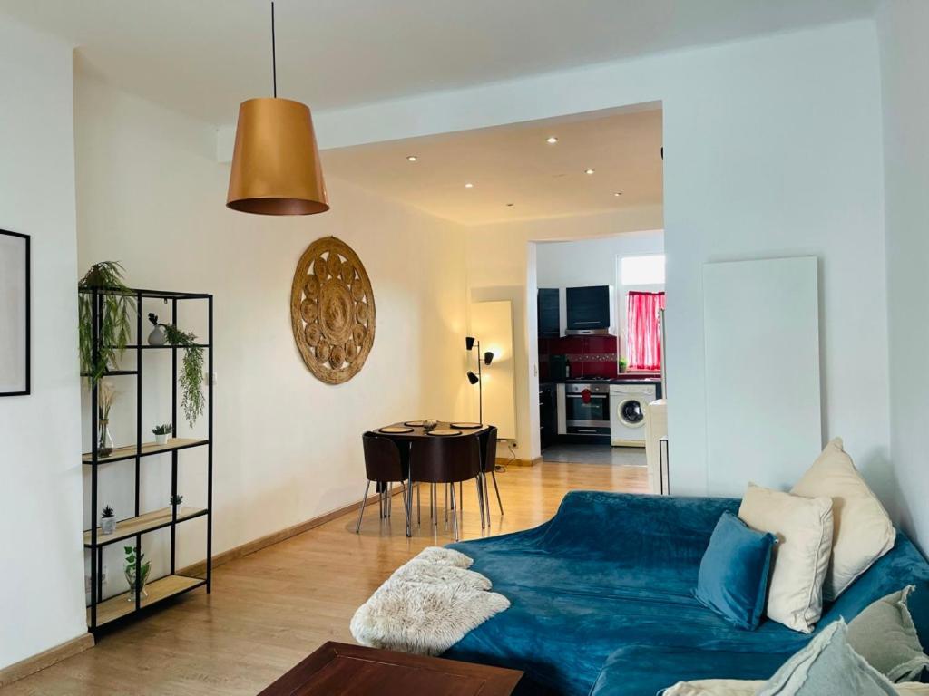 Downtown Quiet And Peacefull Apartment *