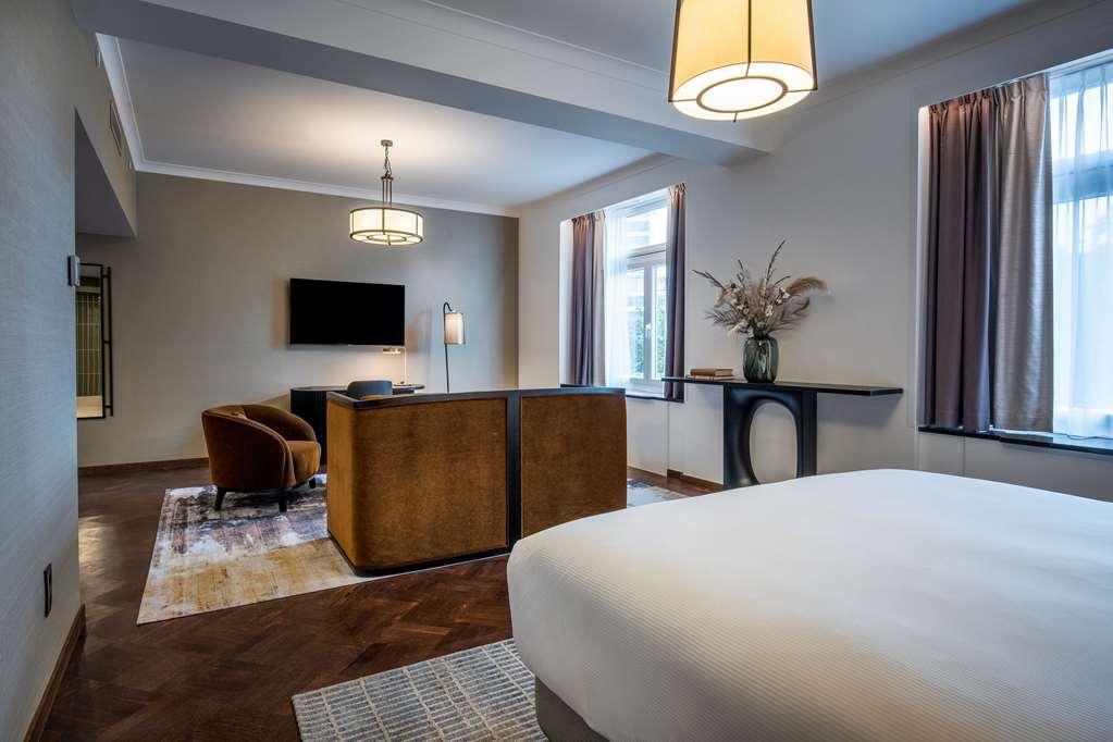 Doubletree By Hilton City