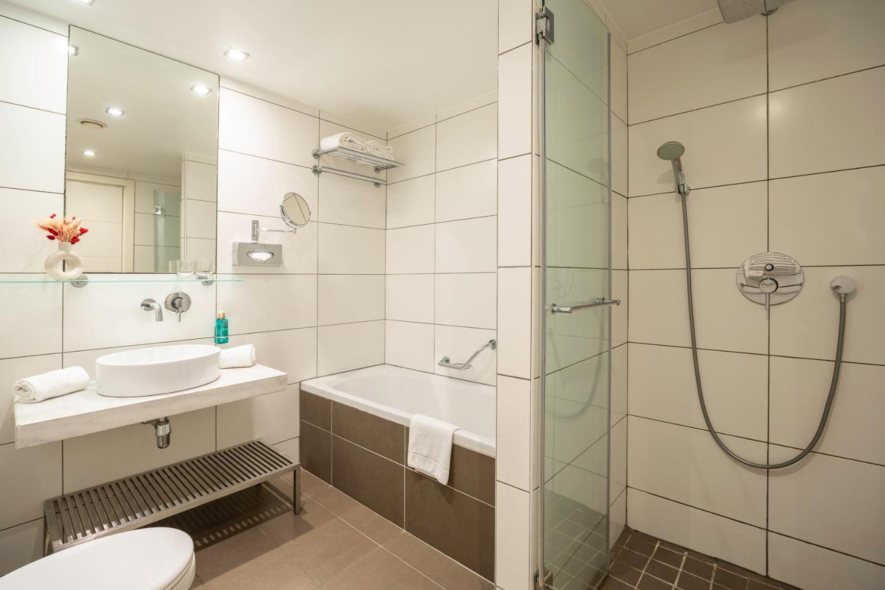B-aparthotel Grand Place 4*