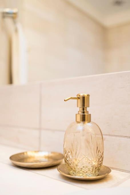 Chic Penthouse Grand-place Lejlighed