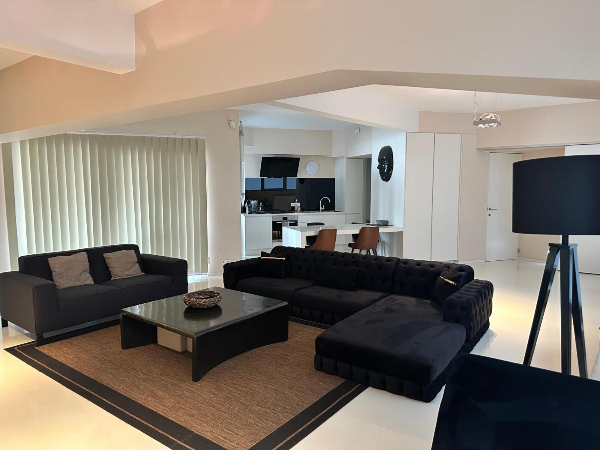 Beautiful Loft In The Center Of Apartment