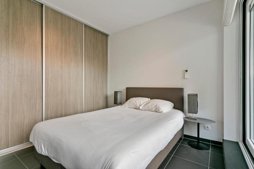 In Heart Of With Balcony View Appartement