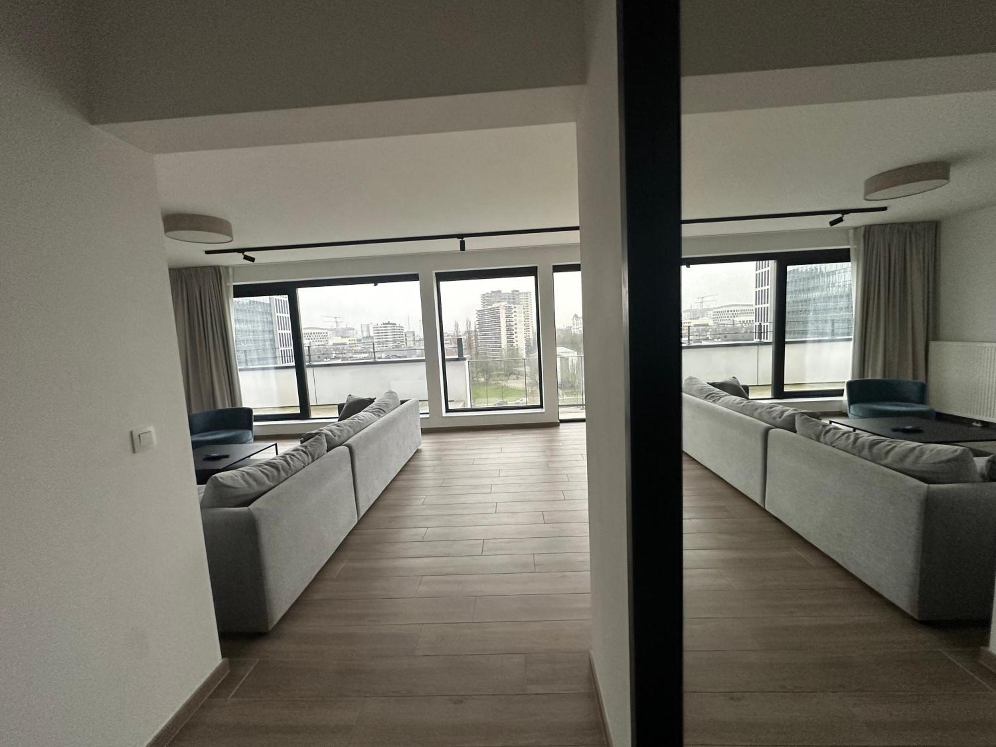 Penthouse In With Stunning View *