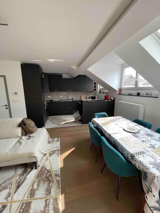 Duplex Avec Terrasse Quartier Europeen Bruxelles