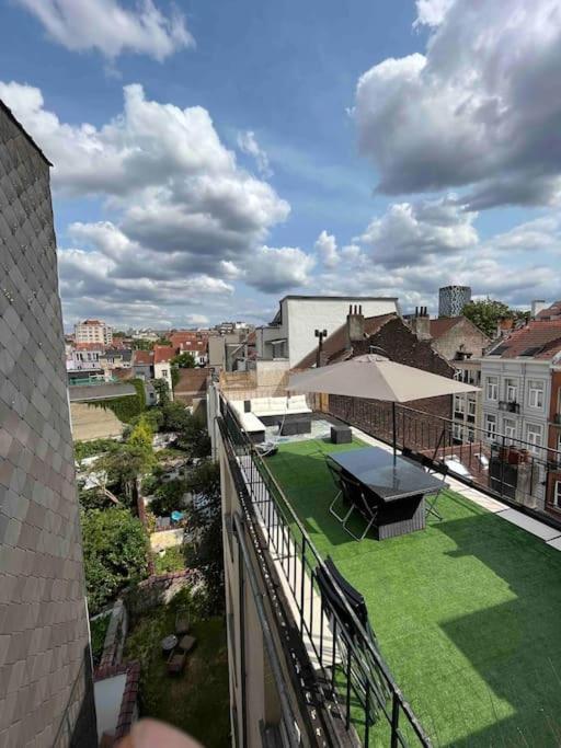 Duplex Avec Terrasse Quartier Europeen Appartamento *