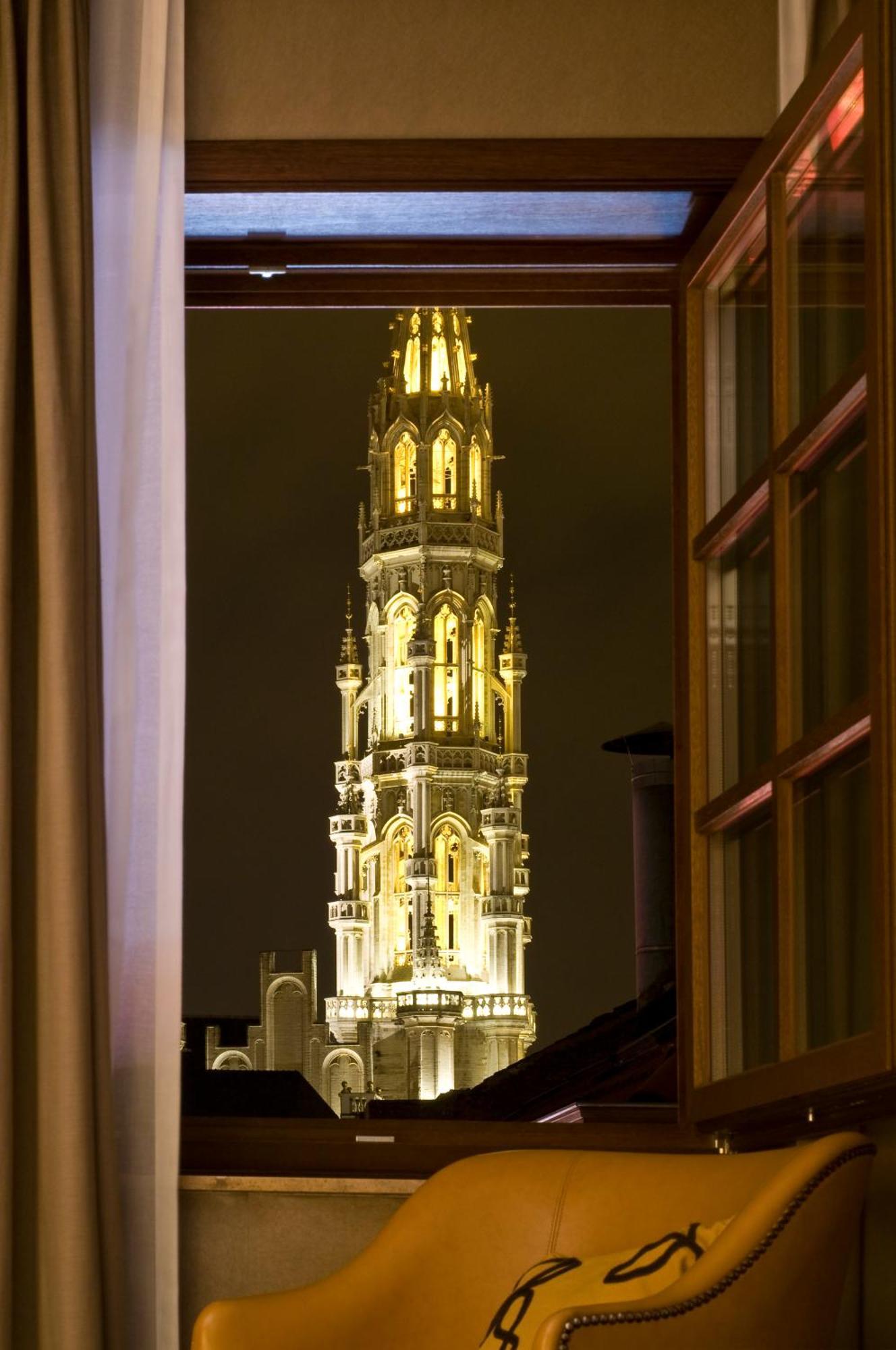 Warwick - Grand Place 4* Brüssel